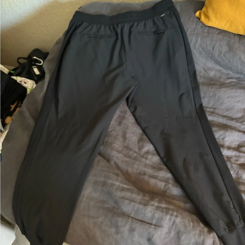 Mondetta blsck track pants with zipper pockets - Picture 5 of 6